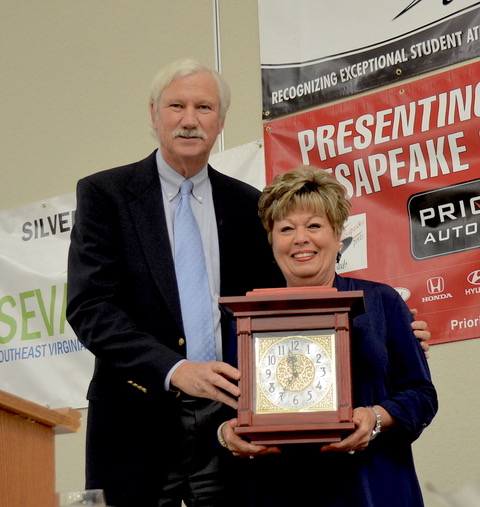 2018 President, Glenn Hampton Presenting Clock to Past President, Carolyn Barnard